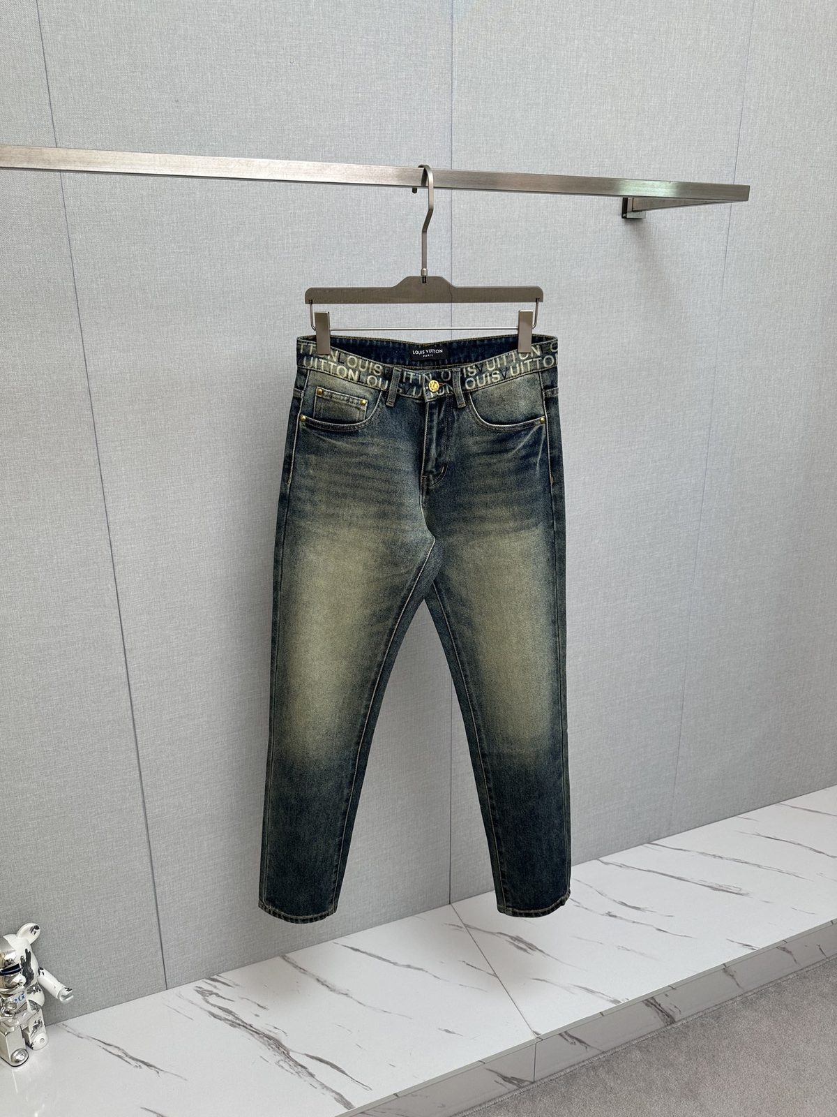 루이 비통 프리미엄 데일리 팬츠 08 상세 이미지 2